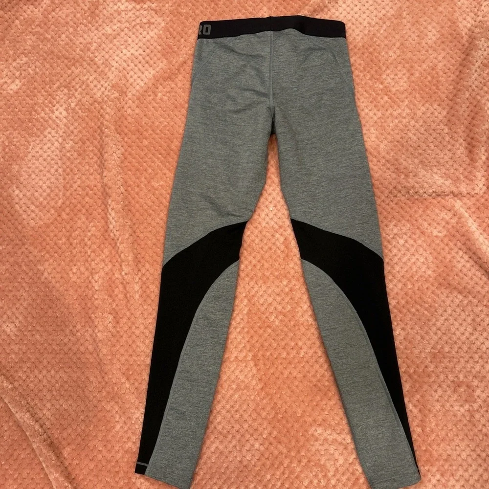 Nike Pro Hyperwarm Run Training Leggings Gray Black‎ Women's Small 917090-063